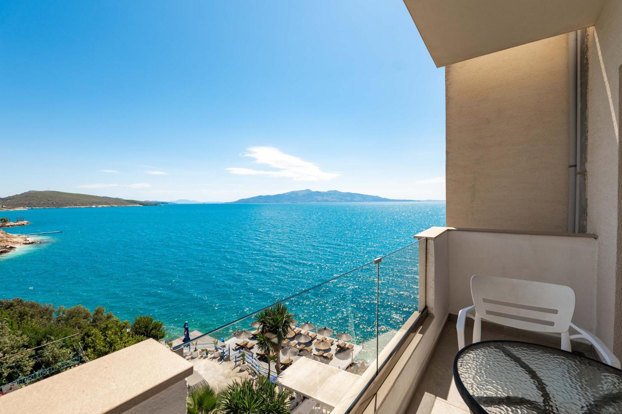Blue Bay Hotel Sarande Ngoại thất bức ảnh