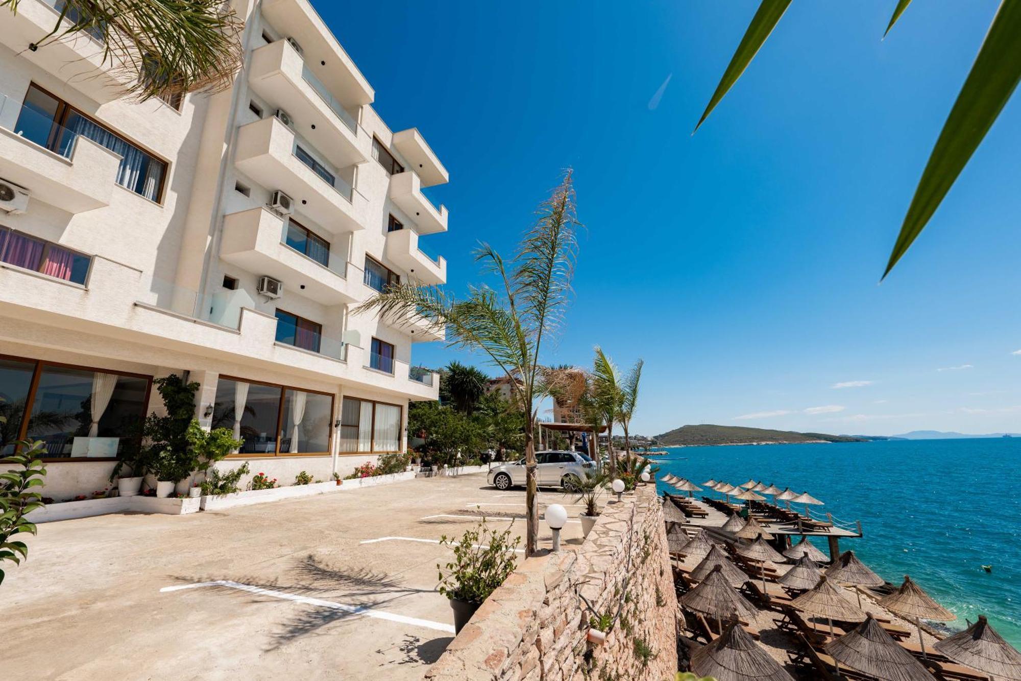 Blue Bay Hotel Sarande Ngoại thất bức ảnh