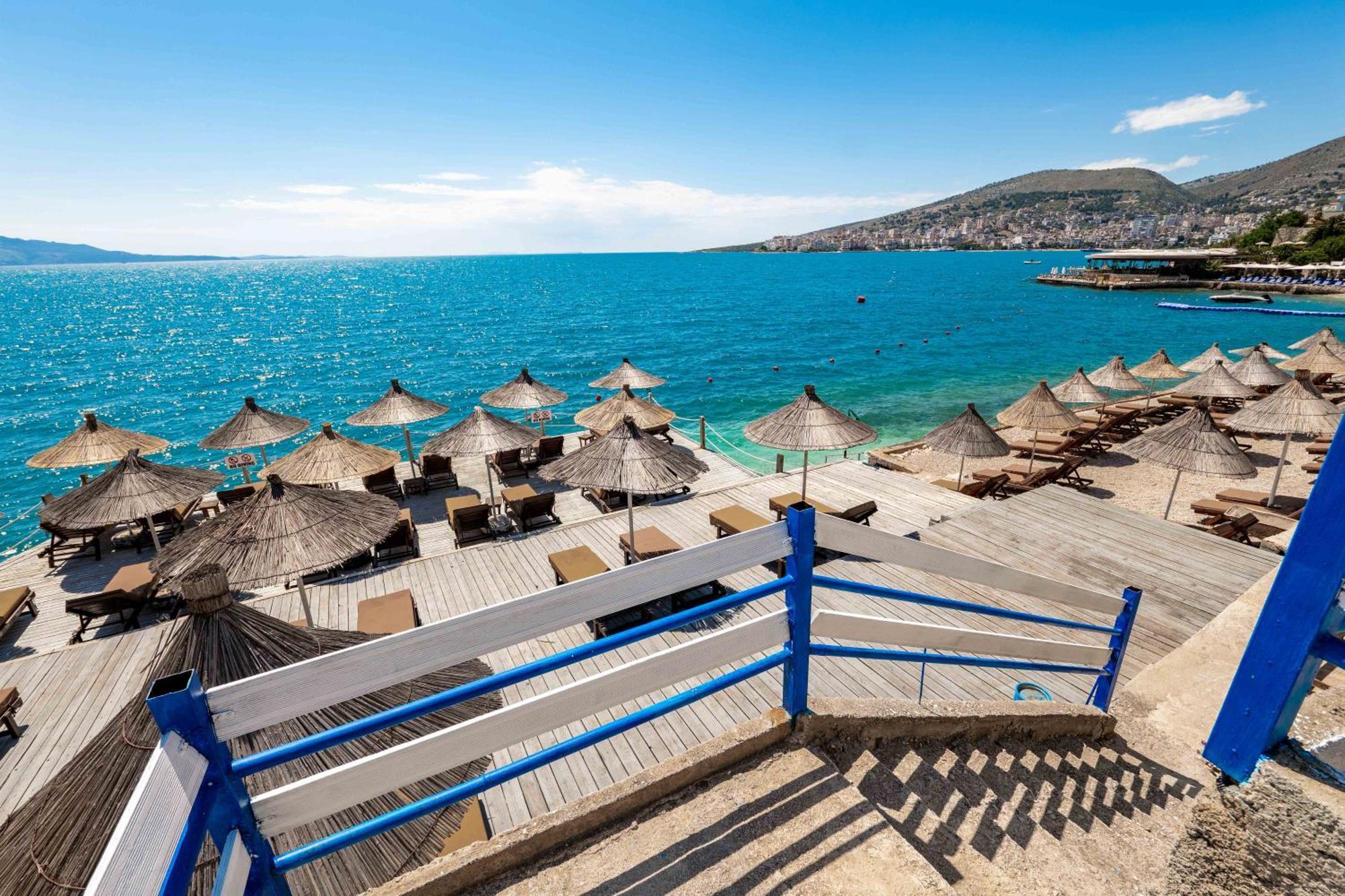 Blue Bay Hotel Sarande Ngoại thất bức ảnh
