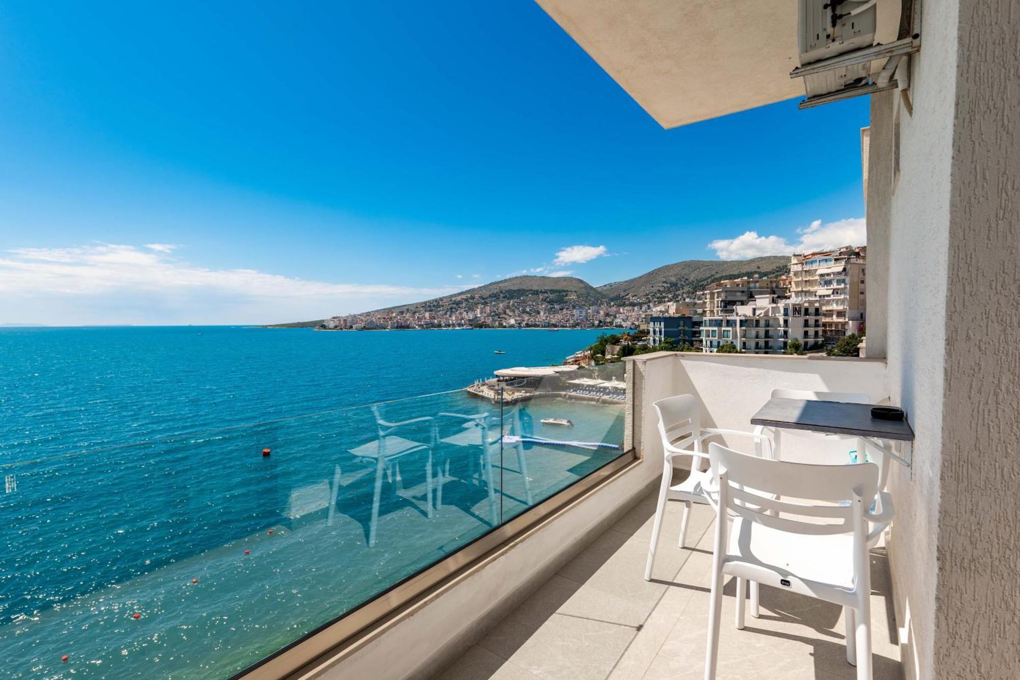 Blue Bay Hotel Sarande Ngoại thất bức ảnh