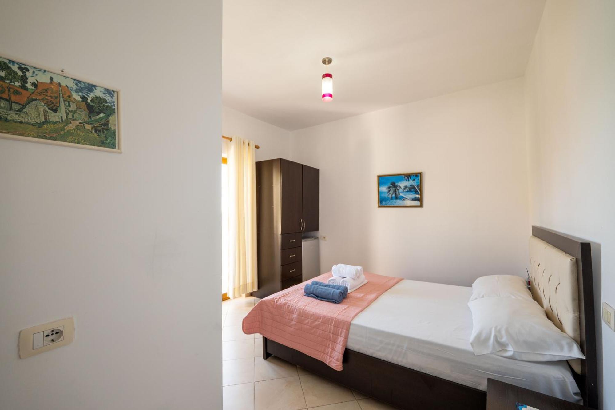 Blue Bay Hotel Sarande Ngoại thất bức ảnh