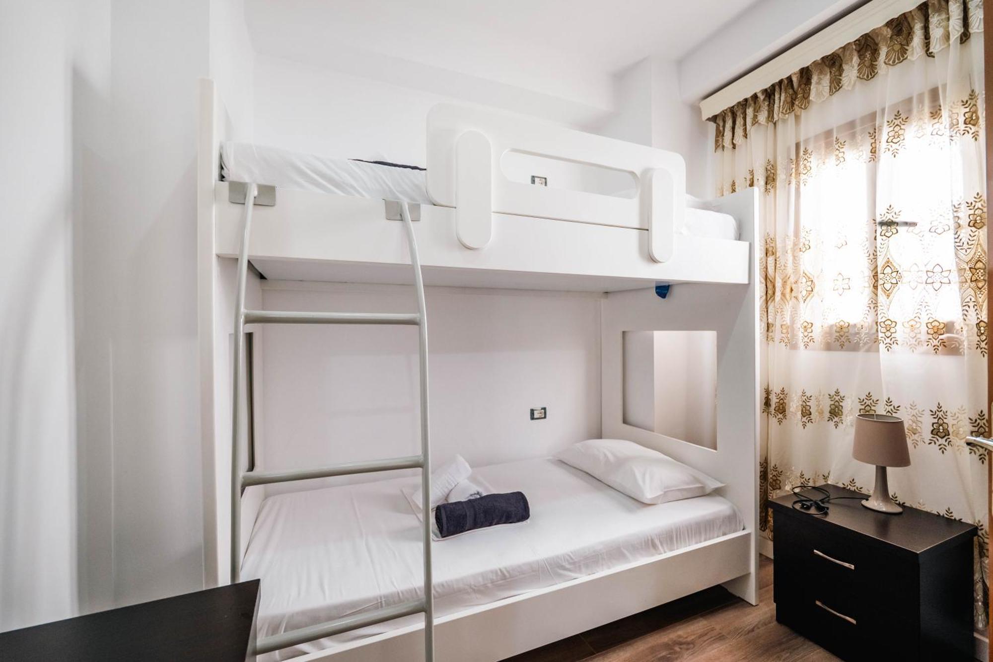Blue Bay Hotel Sarande Ngoại thất bức ảnh