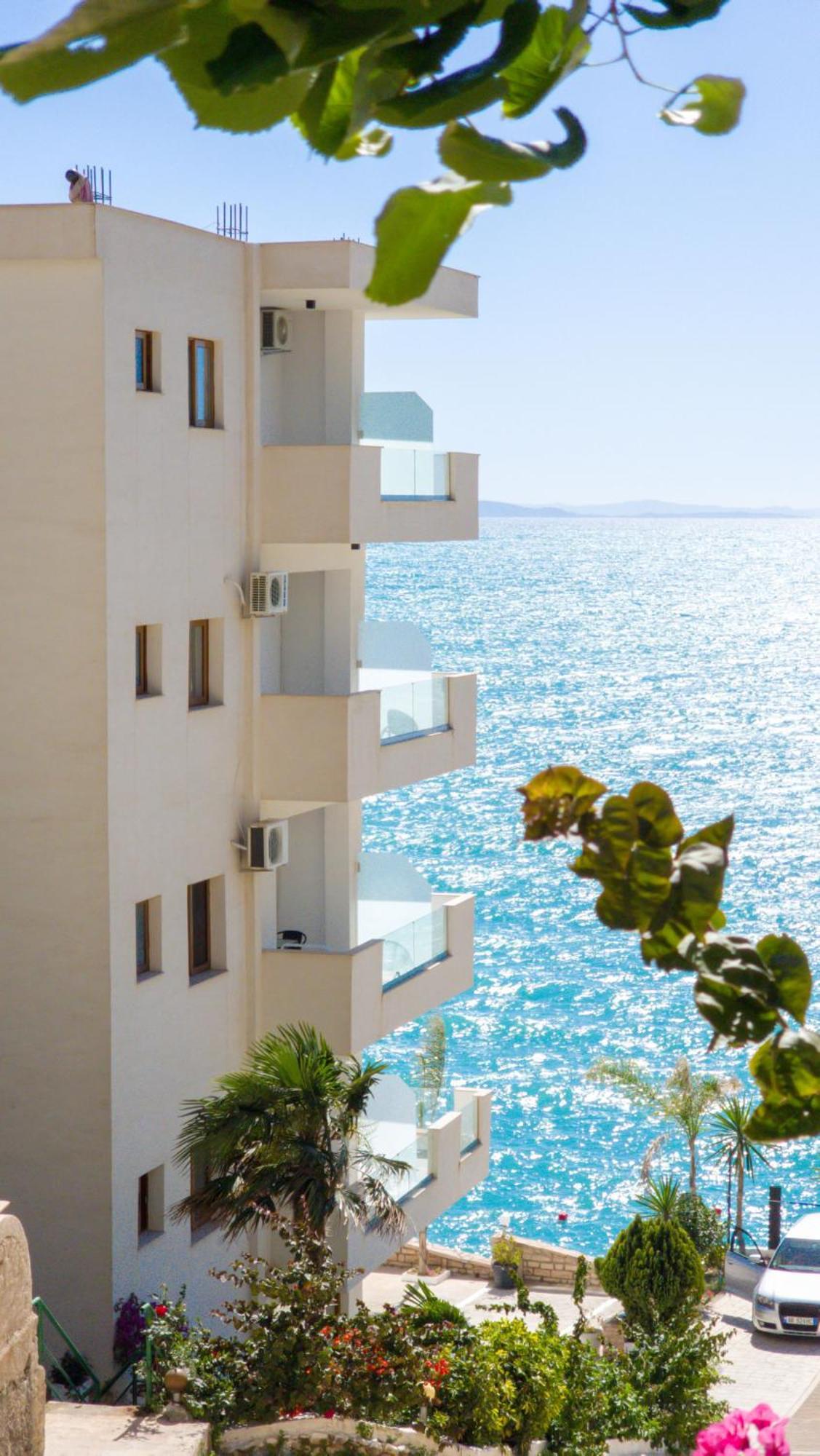 Blue Bay Hotel Sarande Ngoại thất bức ảnh